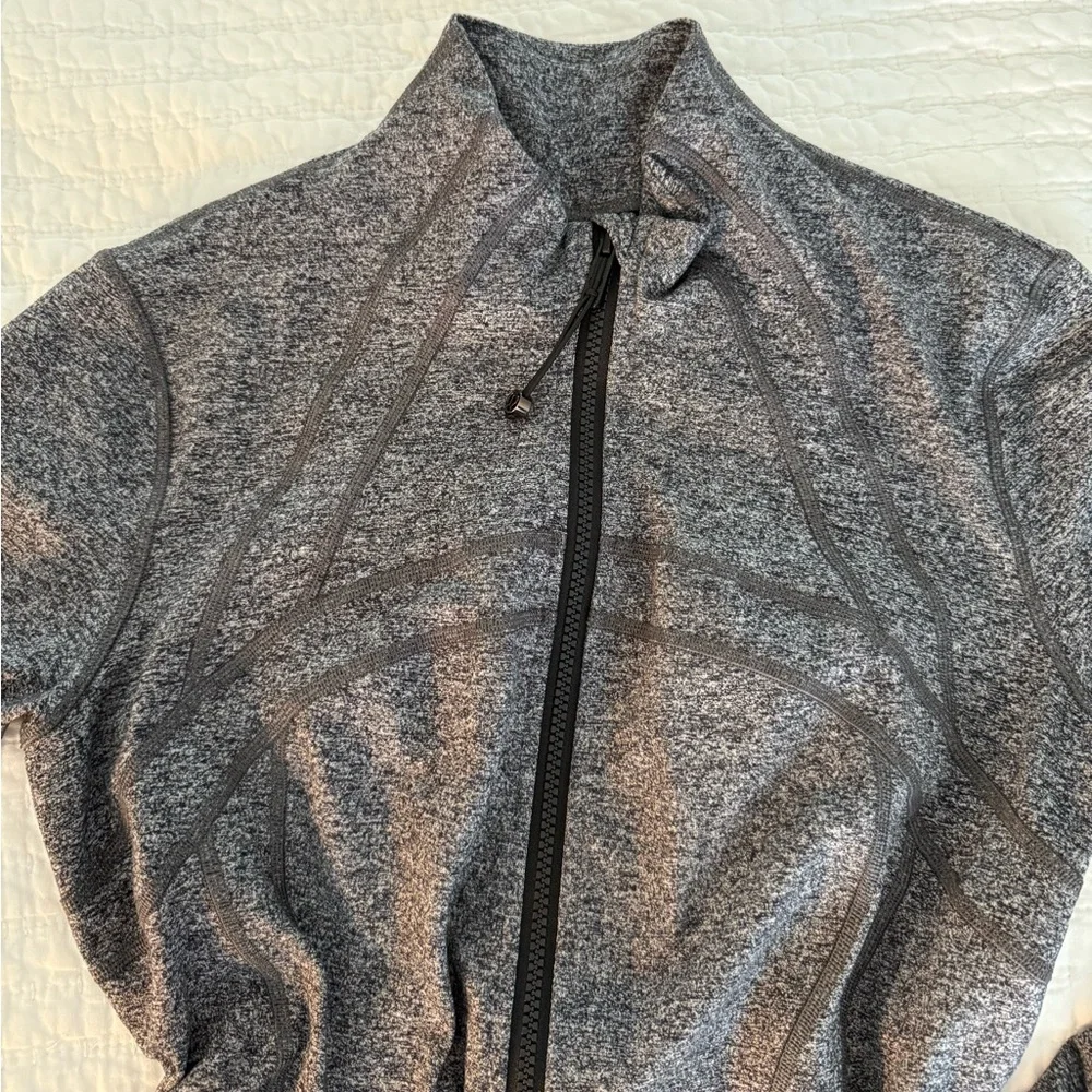 Lululemon Define Jacket Heathered Black, Size 10 - Picture 6 of 8